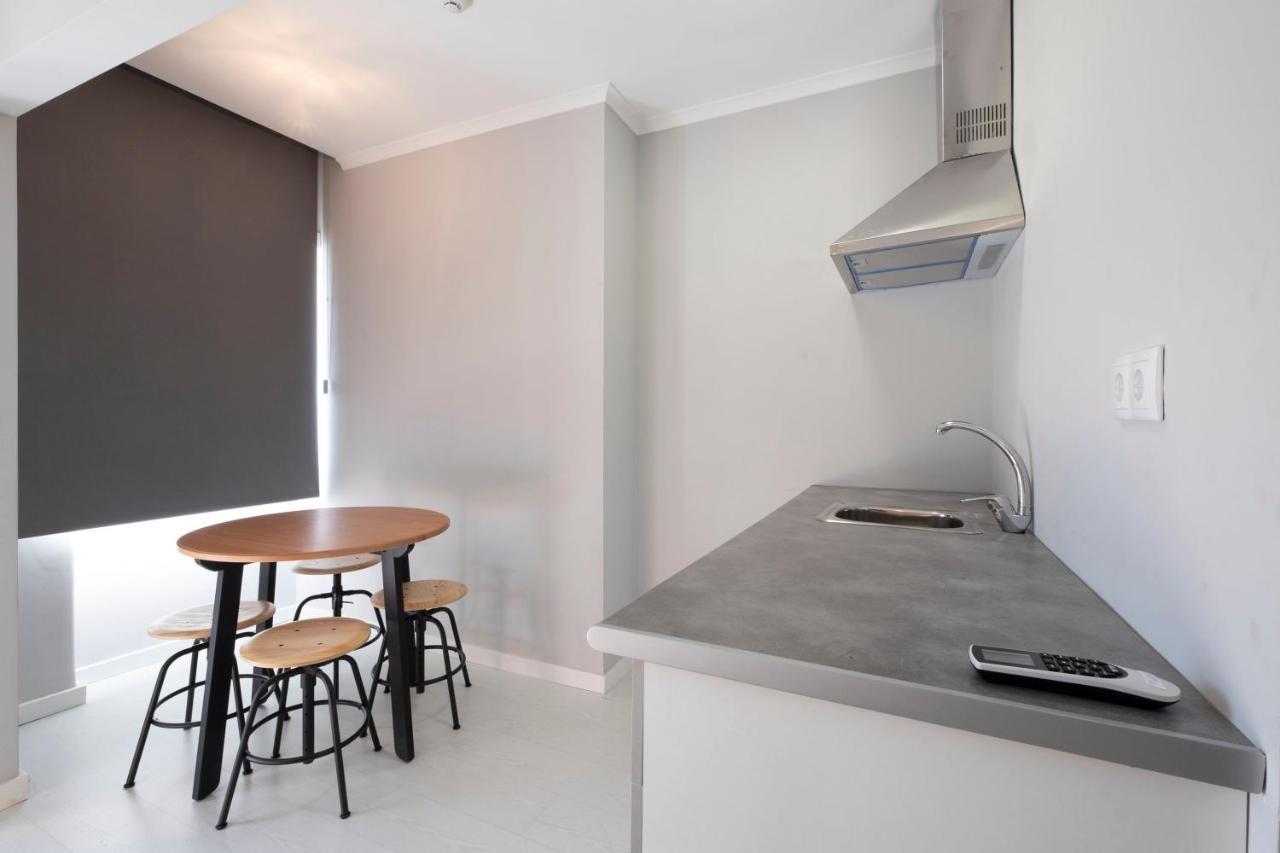 Bus Station Suites & Studios Коимбра Екстериор снимка