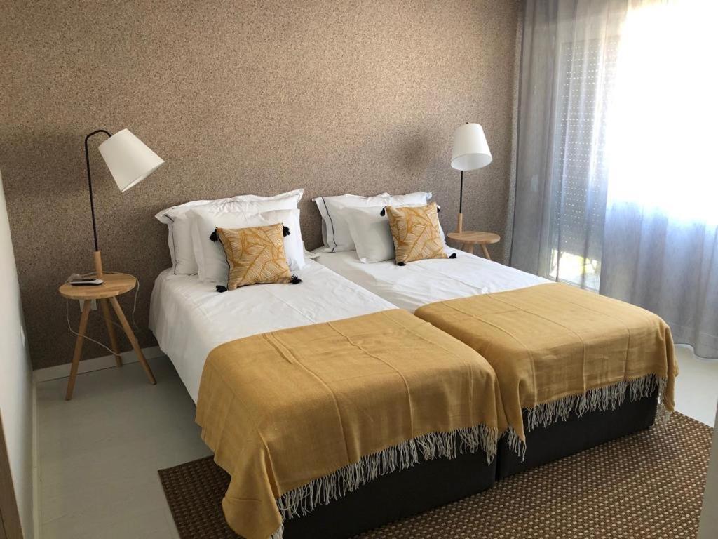 Bus Station Suites & Studios Коимбра Екстериор снимка